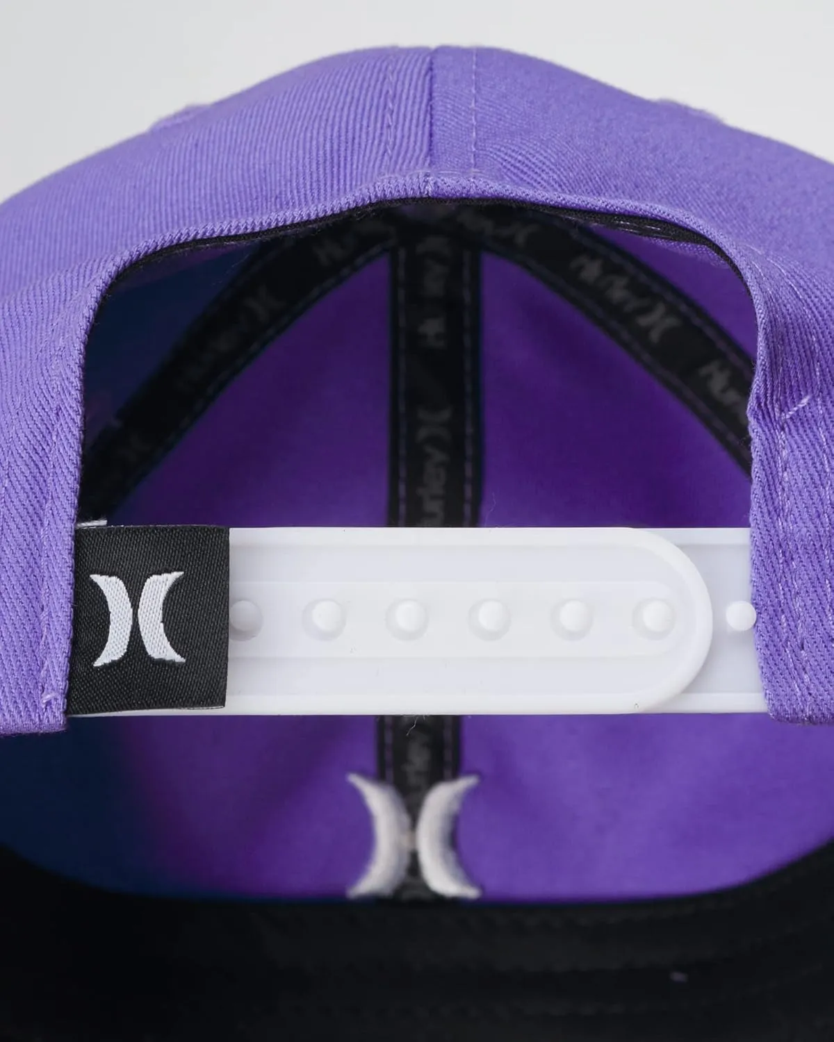 Hurley Women's Baseball Cap - Curved Brim Mom Iconic Trucker Hats for Women